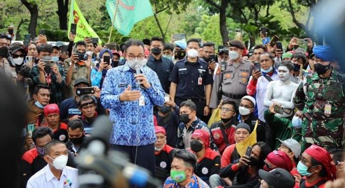 Gubernur Anies Naikkan Upah Buruh Bikin Pengusaha Meradang: Kami Akan Gugat ke Pengadilan! 