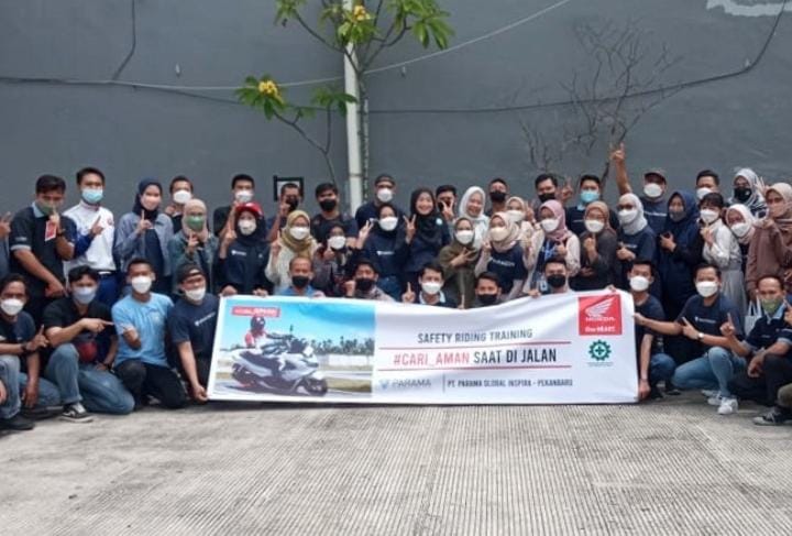 Capella Dinamik Nusantara Gandeng Perusahaan Kosmetik Training Safety Riding