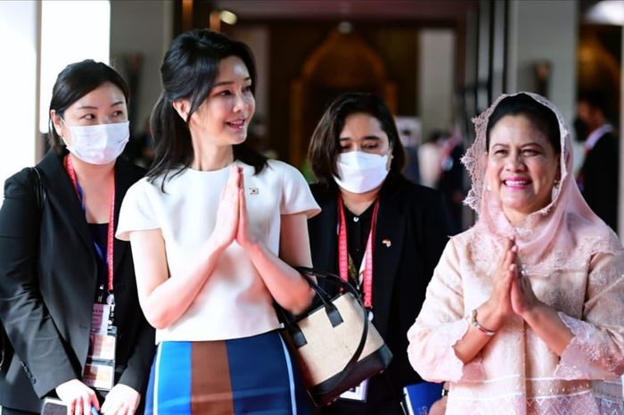 Tetap Cantik Meski Berusia 50 Tahun, Ini 4 Tips Awet Muda Ala Kim Keon Hee Istri Presiden Korea Selatan di KTT G 20