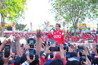Demokrat Kritik Jokowi di Acara Relawan: Lebih Baik Dananya untuk Korban Bencana Cianjur