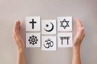 Penganut Agama Kristen Menyusut, Muslim dan Ateis Meningkat di Inggris