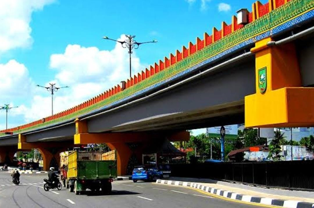 Jejak Proyek Jembatan Layang Imam Munandar-Sudirman yang Viral karena Retak, Proyek Warisan PON 2012 Riau Dibangun BUMN Pailit