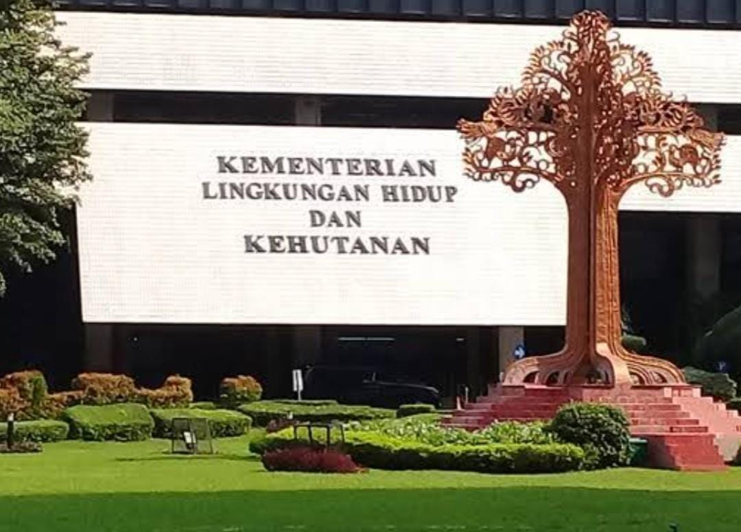 Mempertanyakan Sikap Menteri LHK Cs Tak Kunjung Eksekusi Putusan Inkrah MA Terkait Kebun Sawit 1.200 Hektare di TNTN yang Digugat Yayasan Riau Madani