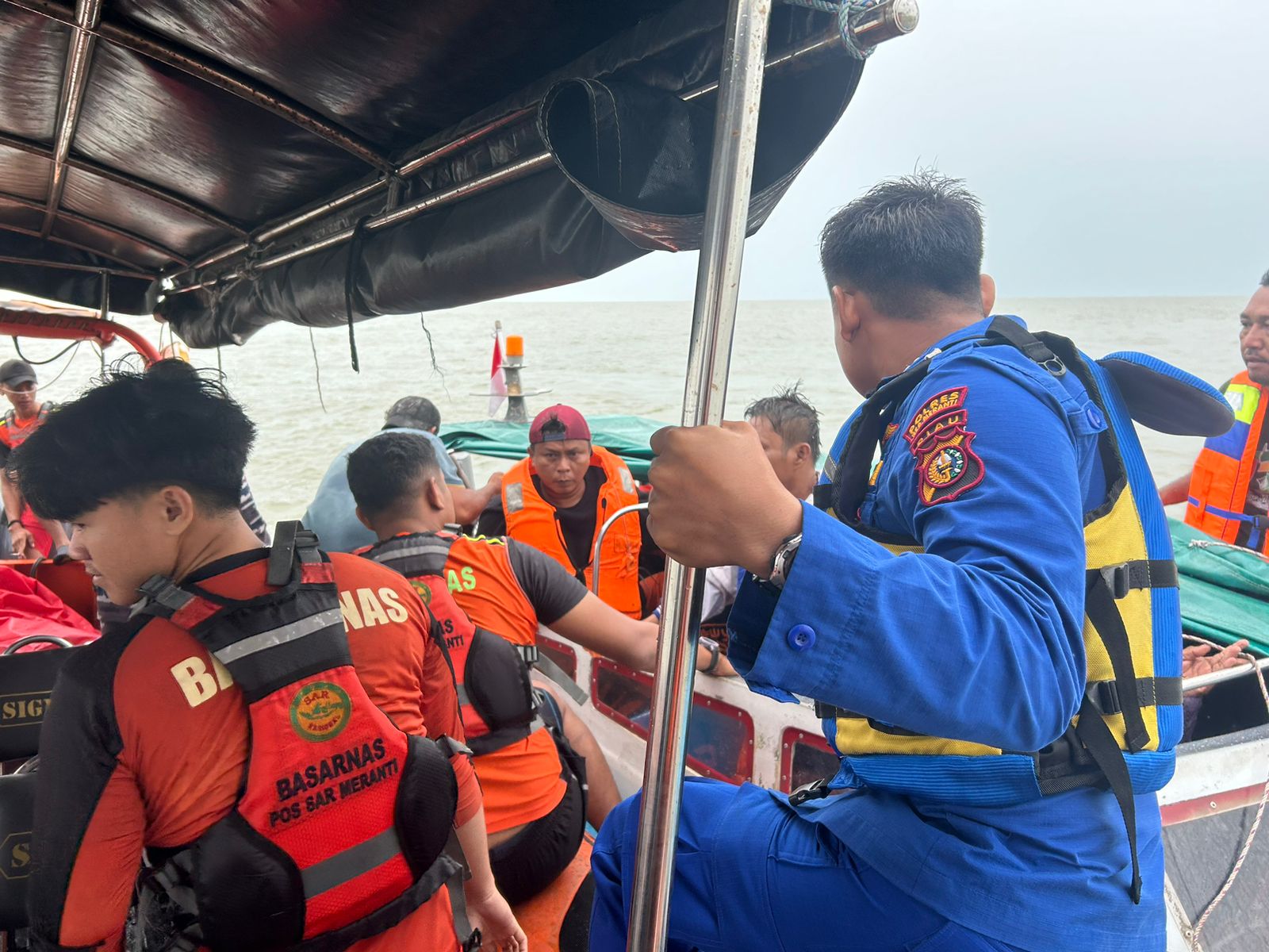 9 Korban Kapal Tenggelam di Perairan Pulau Rangsang Ditemukan Selamat