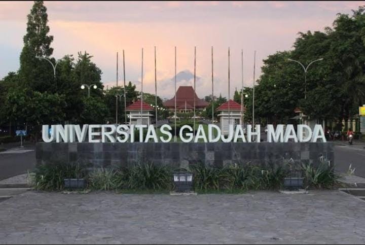 Kagama Riau Bersama Universitas Gadjah Mada Adakan Sosialisasi Penerimaan Mahasiswa Baru Secara Daring